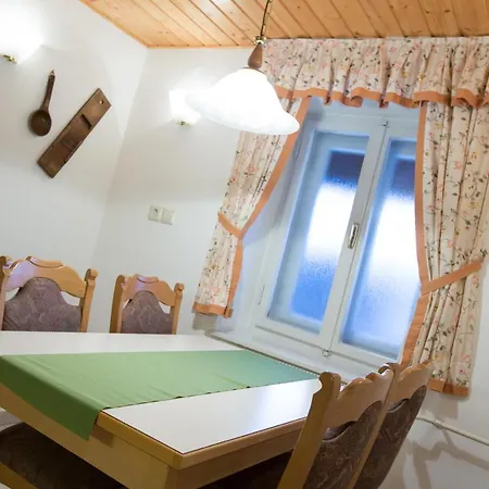 Petacova Hisa * Kranjska Gora